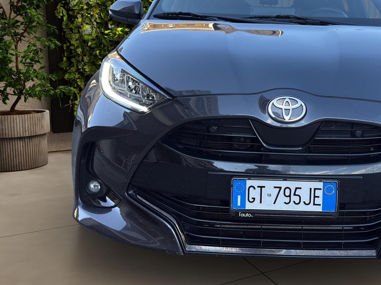 Toyota Yaris 1.5 92cv Hybrid 5 porte FULL MANIACALE