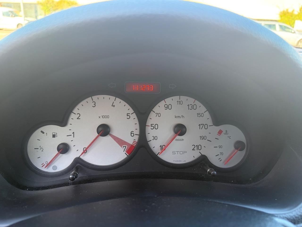 Peugeot 206 1.1 5p. XT