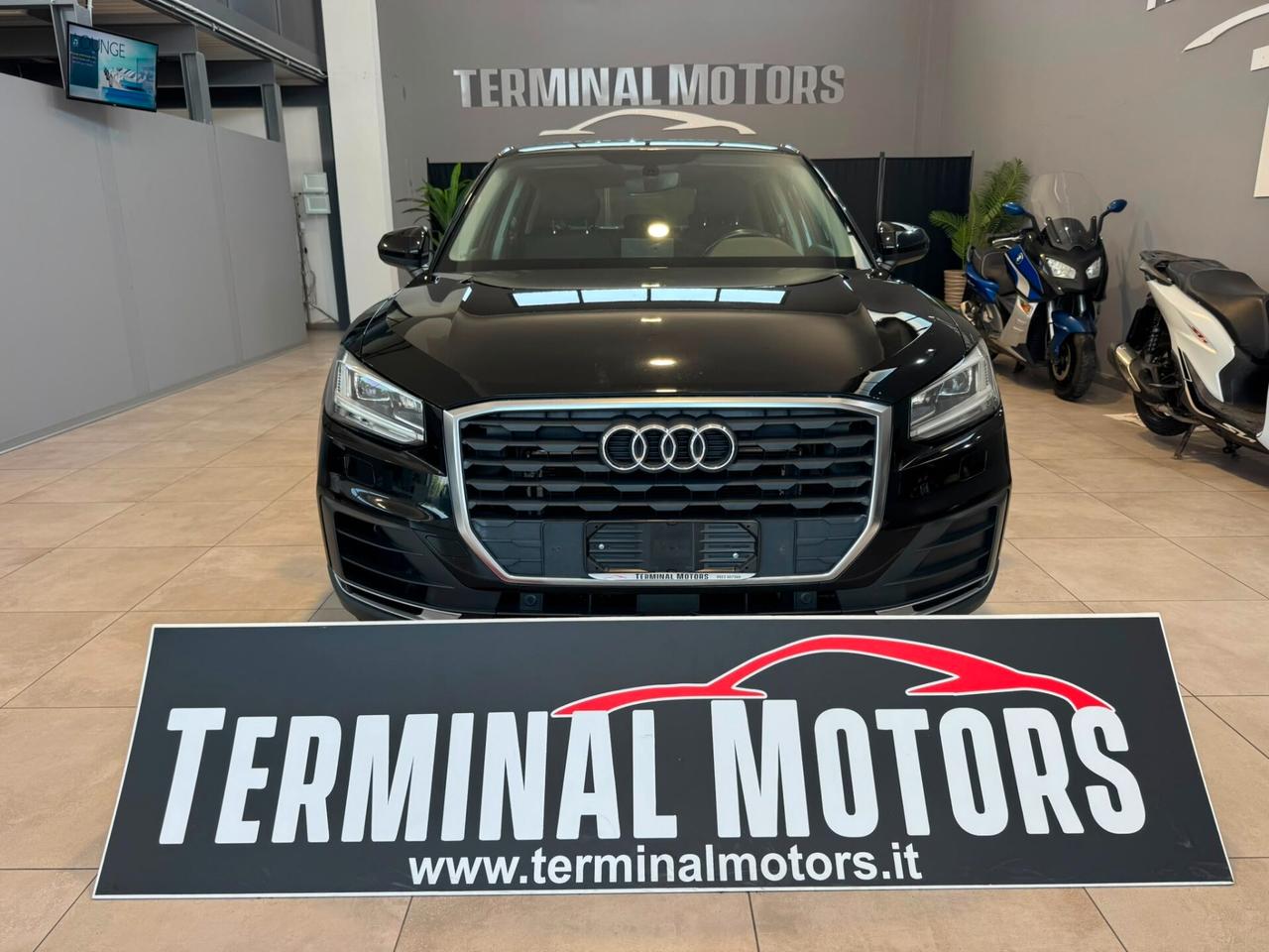 Audi Q2 40 TFSI quattro S tronic Business