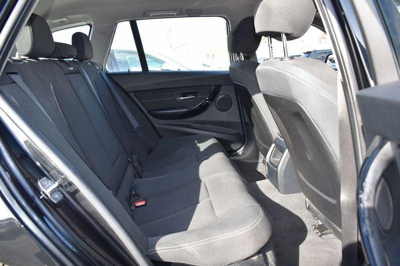 BMW Serie 3 318d Sport Touring