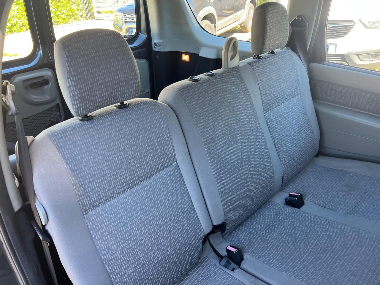 Dacia Logan 1.6 Lauréate