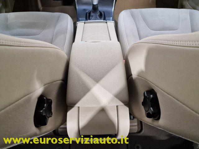 VOLVO V60 T3 Powershift Kinetic