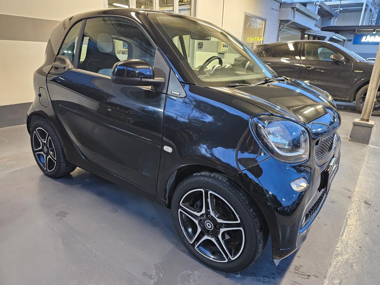 Smart ForTwo 1000 52 kW MHD coupé passion