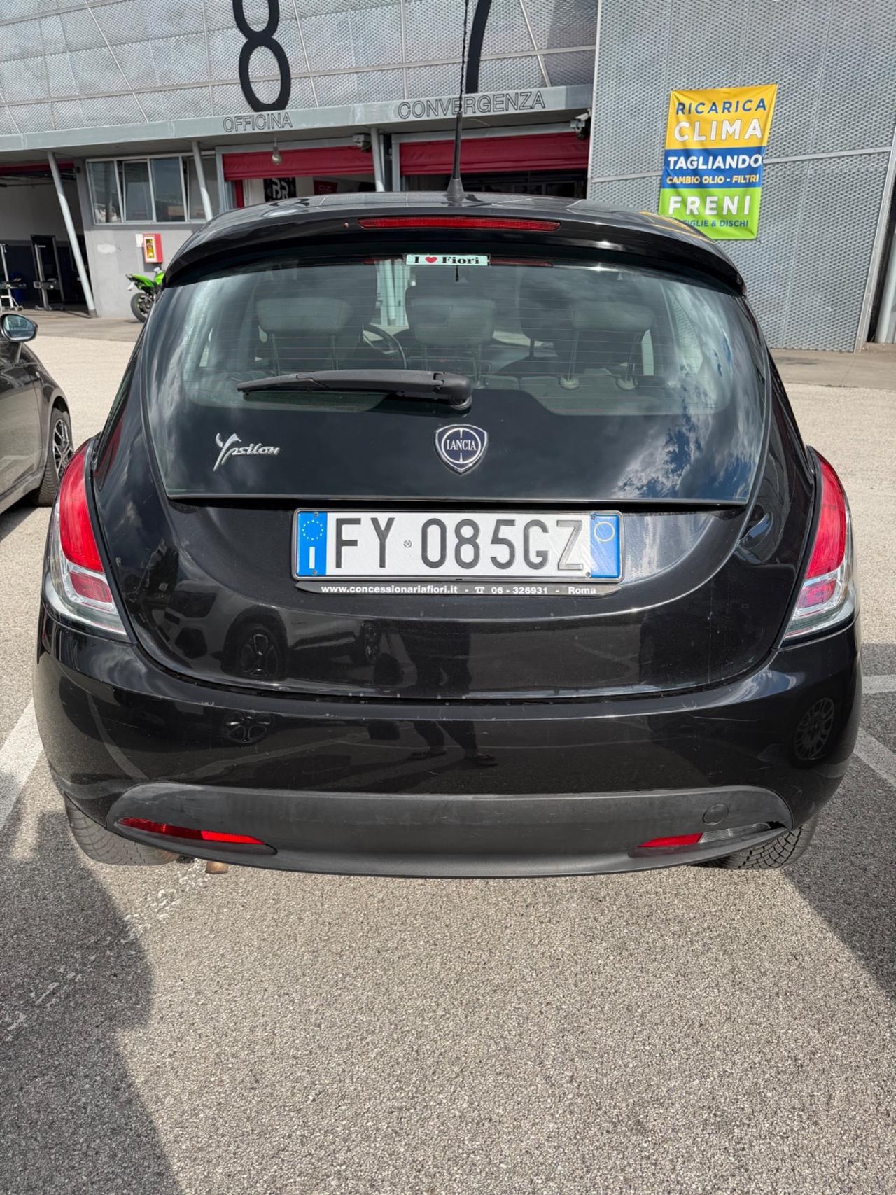 Lancia Ypsilon 1.2 69 CV 5 porte S&S Elefantino Blu