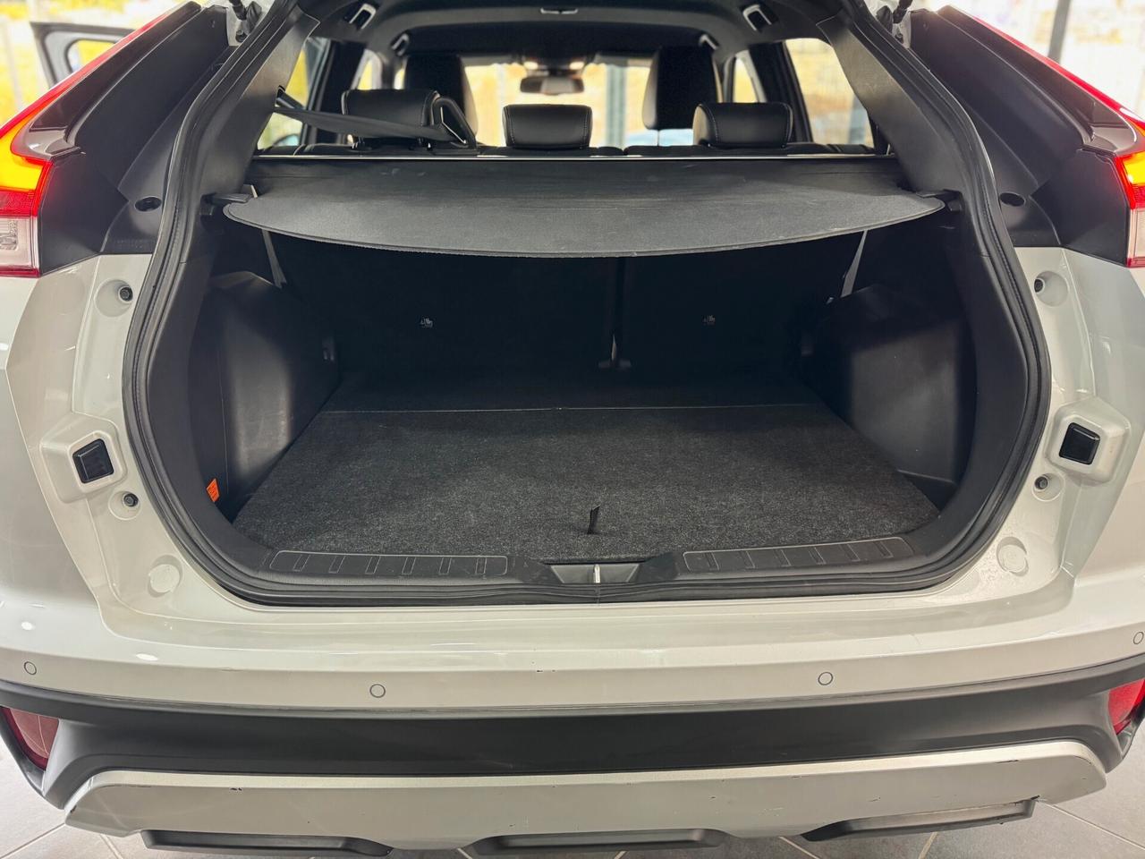 Mitsubishi Eclipse Cross 2.4 MIVEC 4WD PHEV INSTYLE