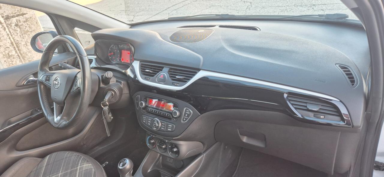 Opel Corsa 1.4 90CV GPL Tech 5 porte b-Color