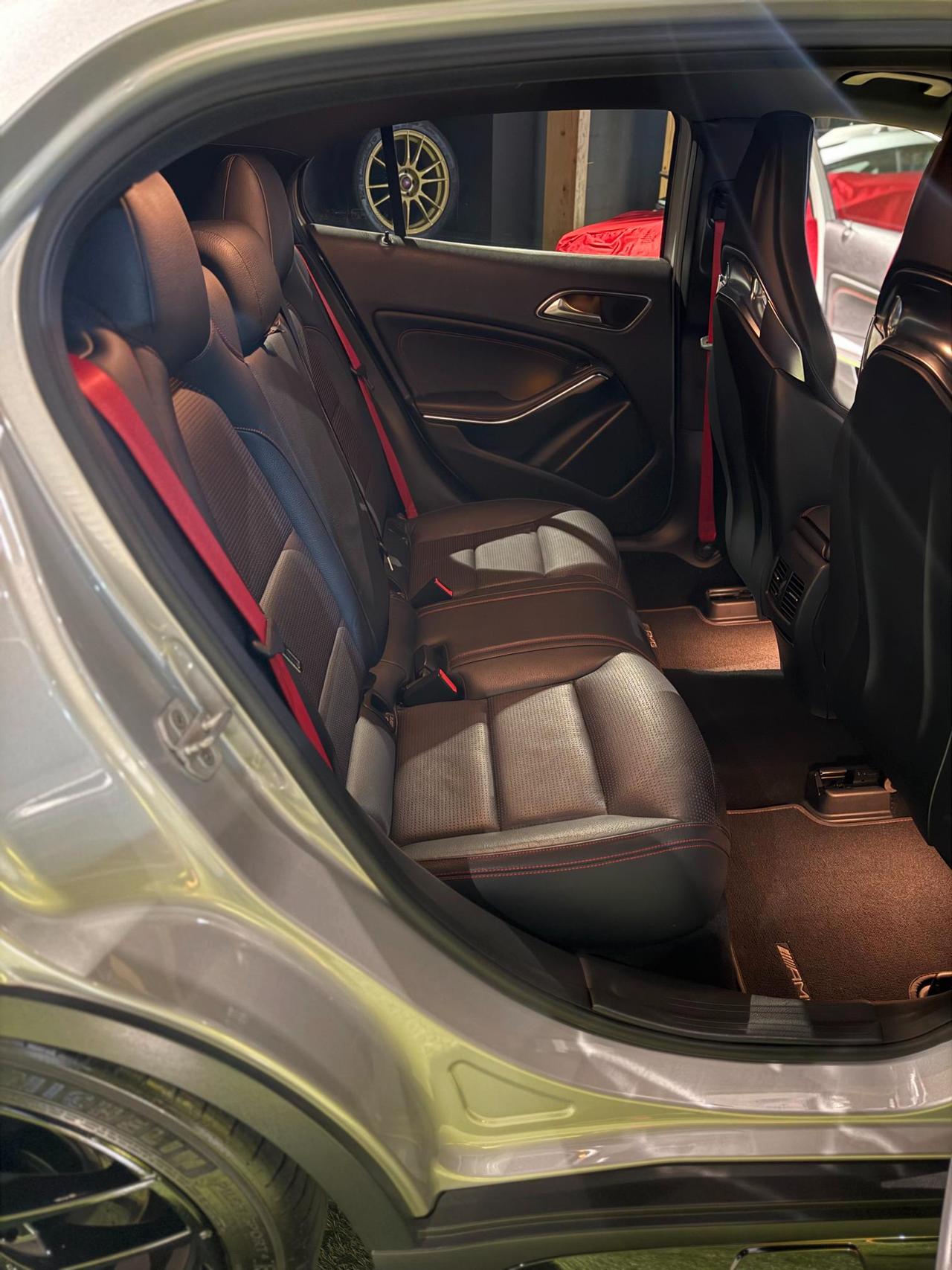 Mercedes GLA 45 AMG 4matic 360cv auto