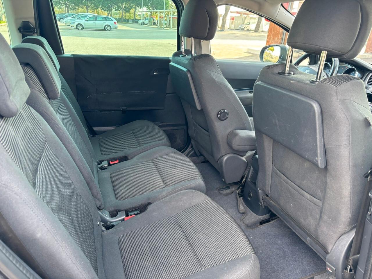 Peugeot 5008 BlueHDi 120 S&S Business 7 Posti