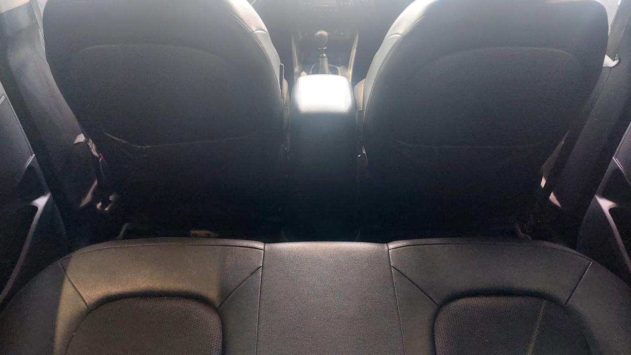 Hyundai iX35 1.7 CRDi 2WD Xpossible