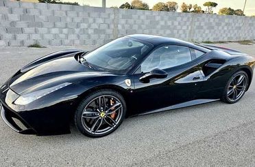 Ferrari 488 Spider Spider sed Carbonio, total black