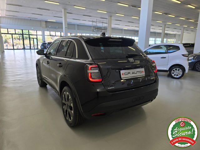 FIAT 600 Hybrid DCT MHEV La Prima