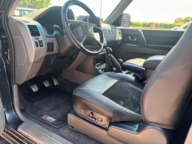 Mitsubishi Pajero 3.2 DI-D 16V 3p. Intense