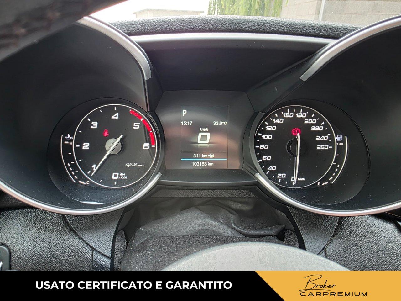 Alfa Romeo Giulia Giulia 2.2 t Executive 160cv auto my19