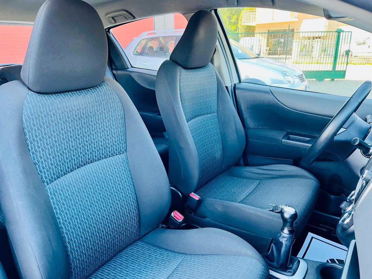 Toyota Yaris 1.0 5 porte