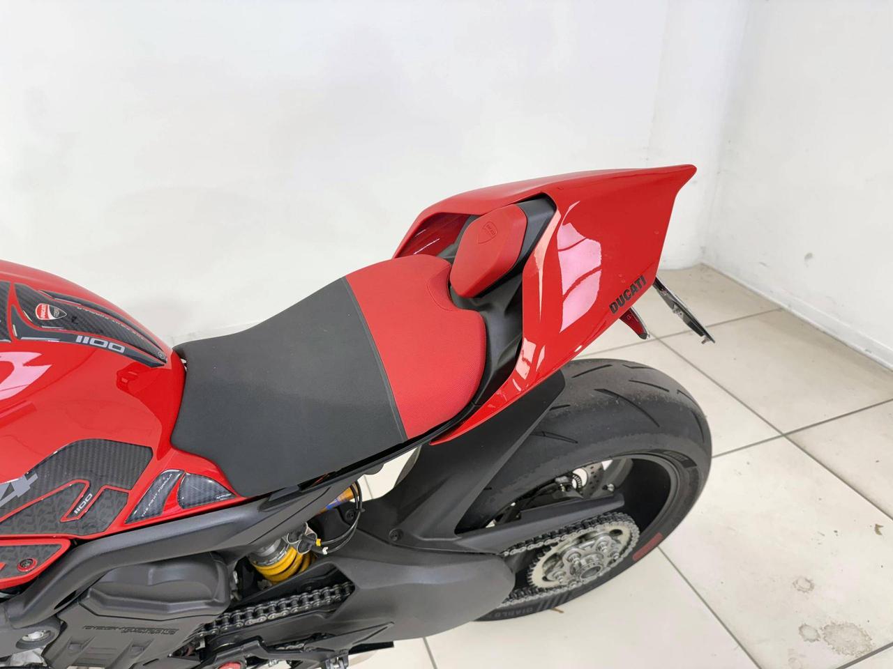 DUCATI Streetfighter V4 1100 Streetfighter V4 S Red