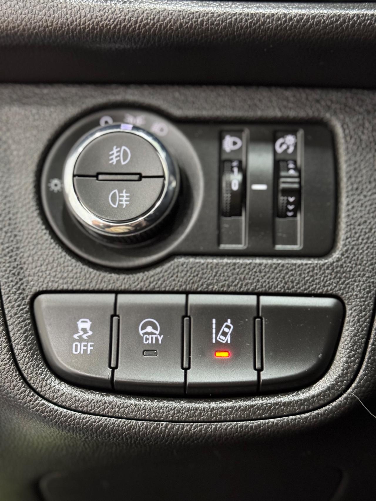 Opel Karl 1.0 75 CV Innovation garanzia 12 mesi