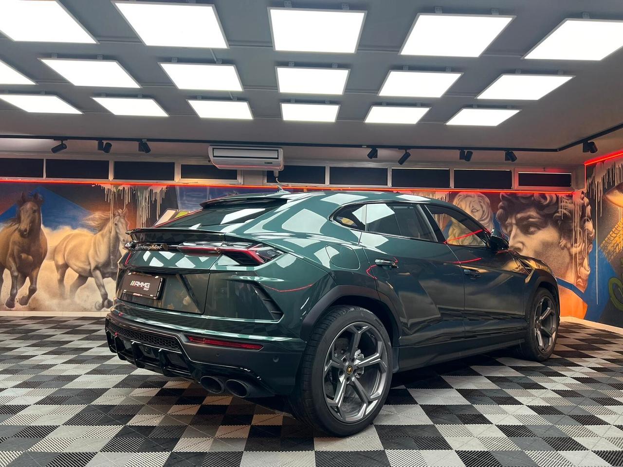 Lamborghini Urus 4.0 V8 auto (335)