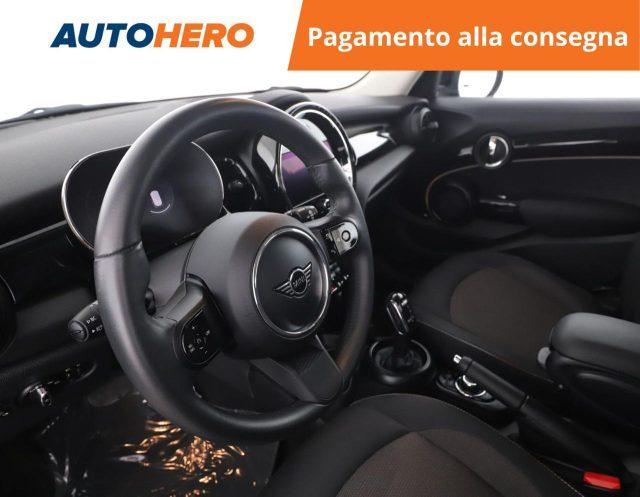 MINI Cooper 1.5 Cooper Essential 5 porte