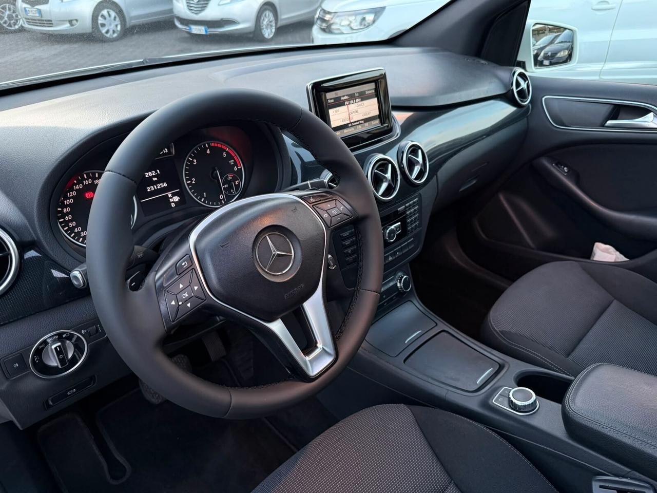 Mercedes-benz B 180 CDI AMG Automatic TETTO APRIBILE - 2013