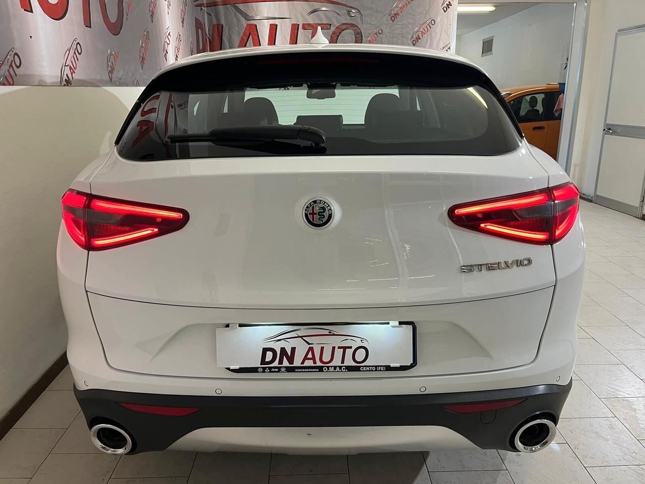 Alfa Romeo Stelvio 2.2 Turbodiesel 180 CV AT8 Q4 Executive