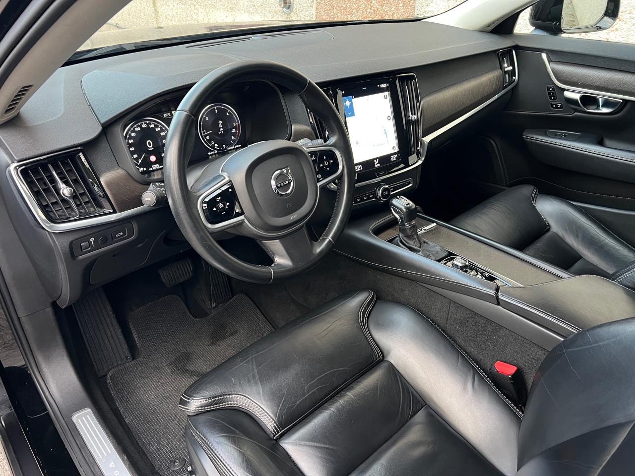 Volvo V90 Cross Country 2.0 d4 Business Plus awd geartronic