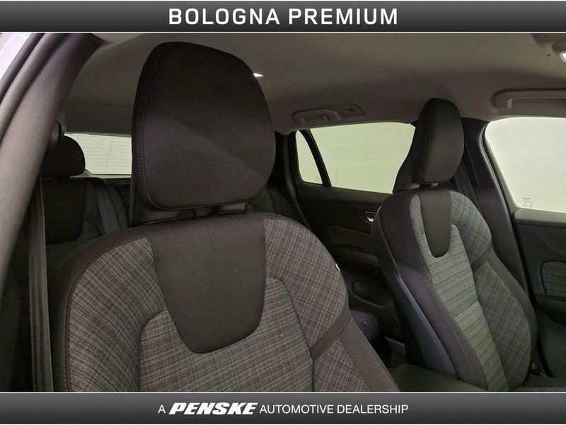 Volvo V60 V60 B4 (d) automatico Core