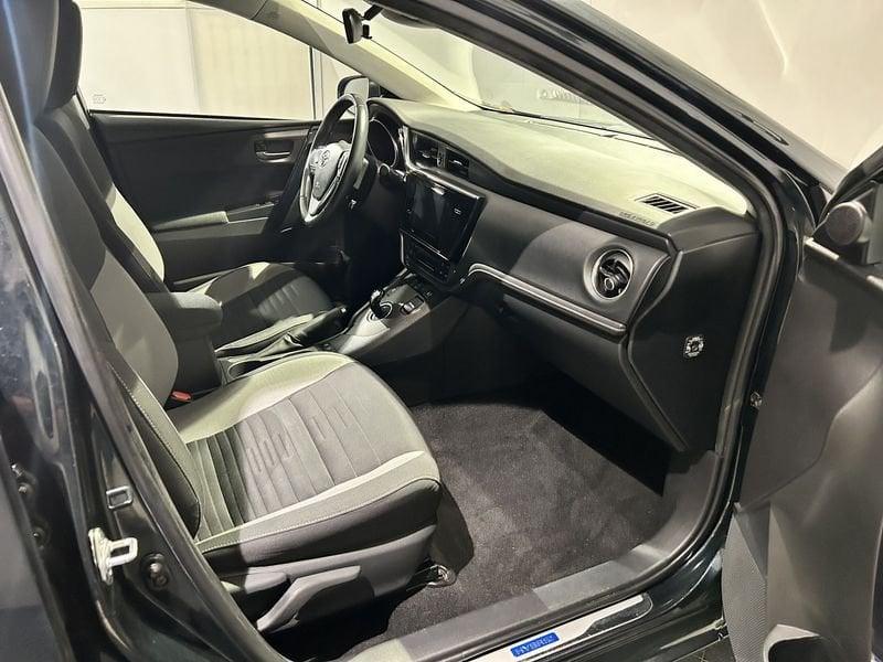 Toyota Auris Auris Touring Sports 1.8 Hybrid Active + NAVIGATORE AREA C FREE