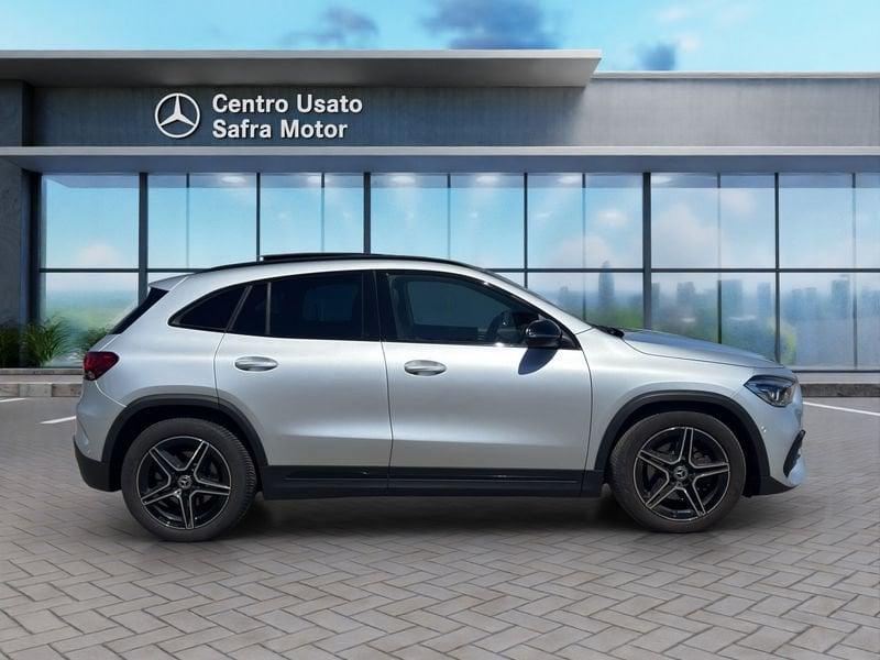 Mercedes-Benz GLA GLA 200 d Automatic Premium