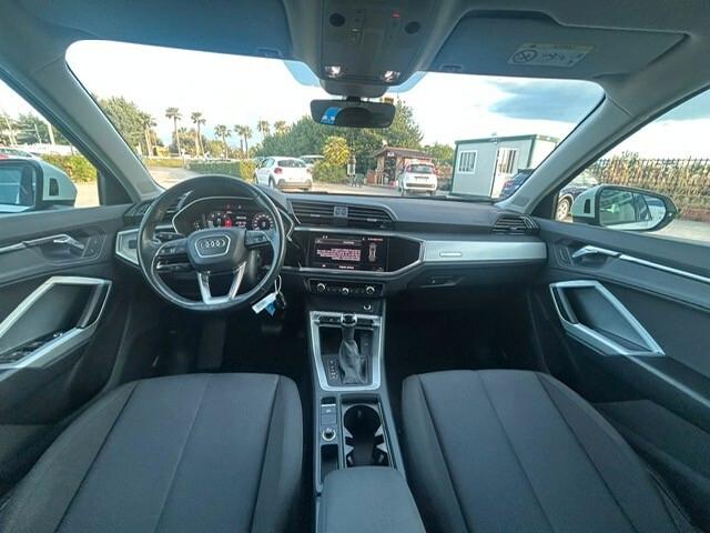 AUDI Q3 35 TDI S TRONIC BUSINESS