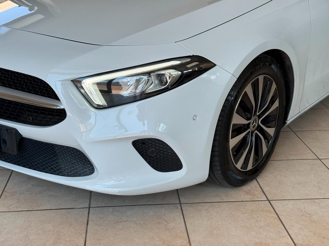 Mercedes-benz A 180 d Automatic Sport Tetto Pelle CarPlay F1 Navi