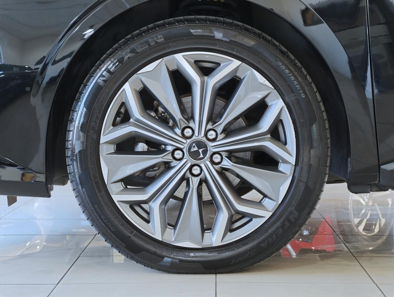 Ds DS4 1.5 BlueHDi 130 aut. Trocadero 2023 / TETTO