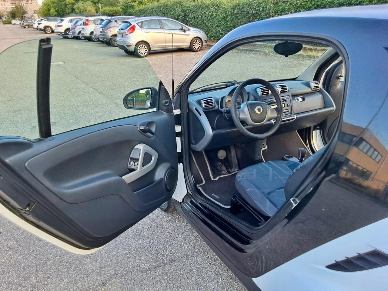 Smart ForTwo 1000 52 kW coupé limited two