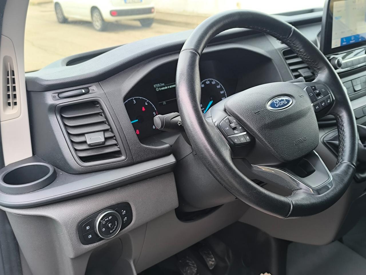FORD TRANSIT CUSTOM 2.0 DIESEL 130cv L1H2 TETTO ALTO KM 86.000 LED/NAV/RETROCAMERA