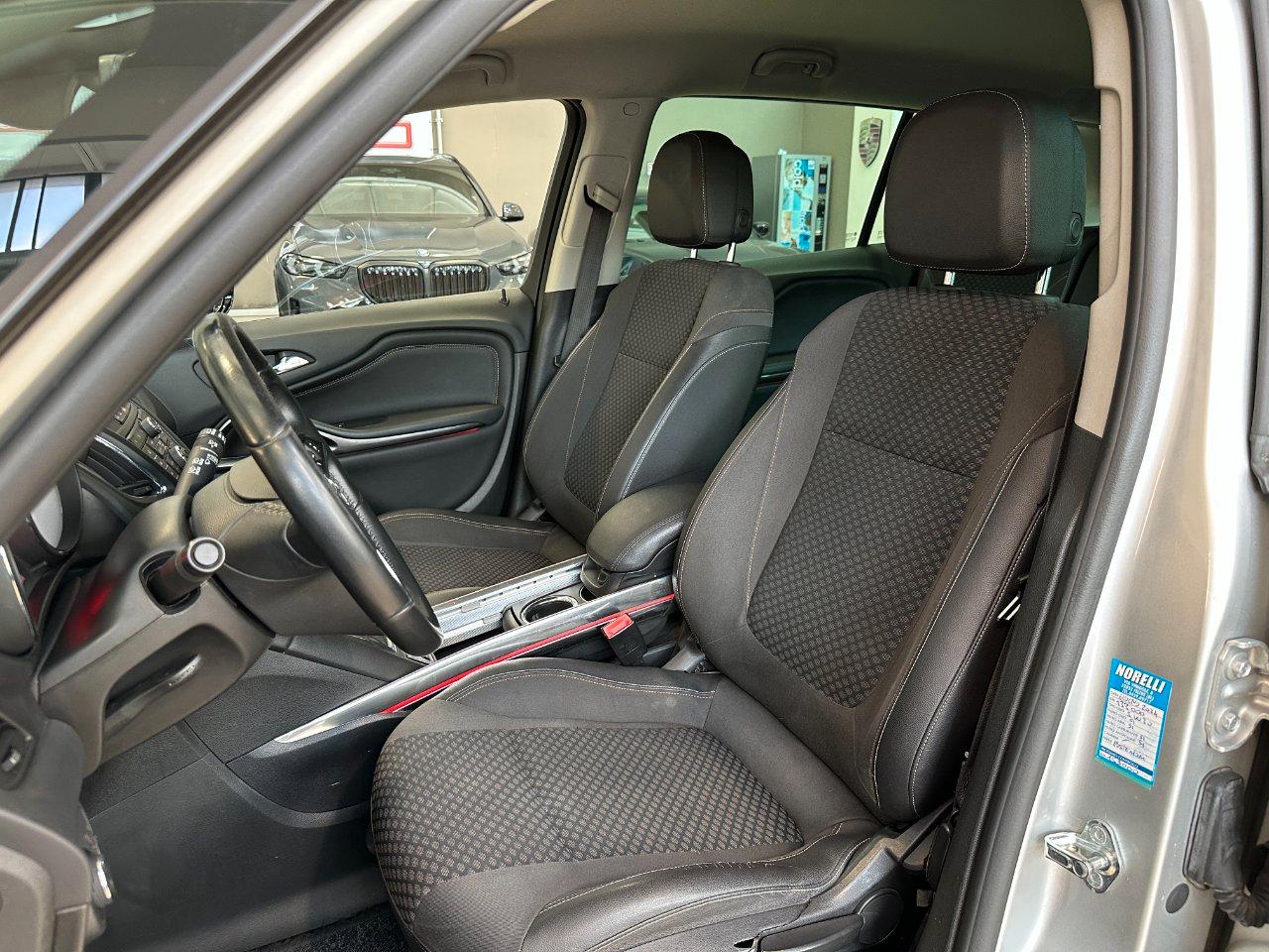 Opel Zafira Tourer 2.0 cdti Cosmo 130cv auto - 7 posti - Euro 6