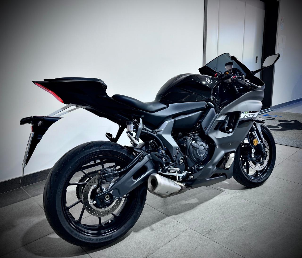 Yamaha YZF R7