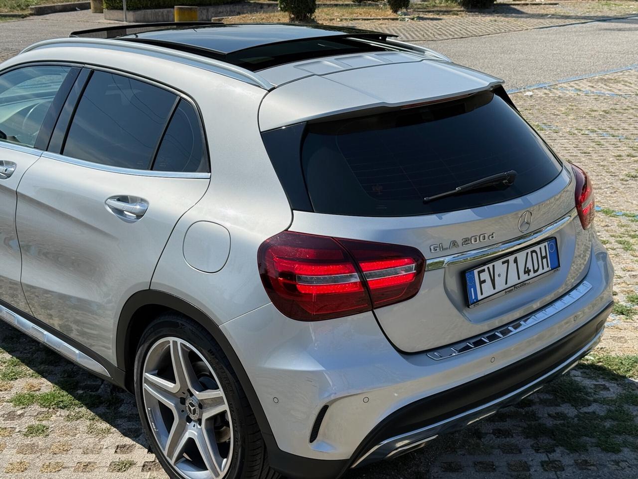 MERCEDES GLA 200d 2017 Premium Exclusive AMG
