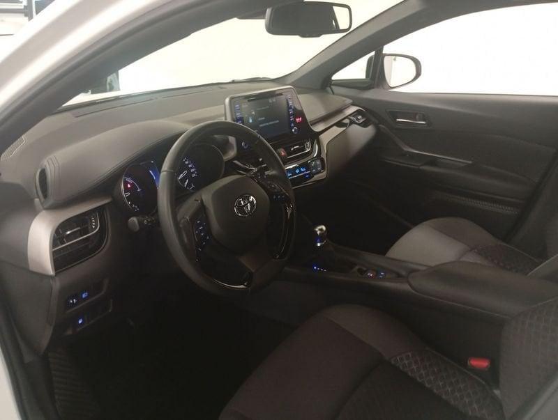 Toyota C-HR C-HR 1.8 Hybrid E-CVT Active