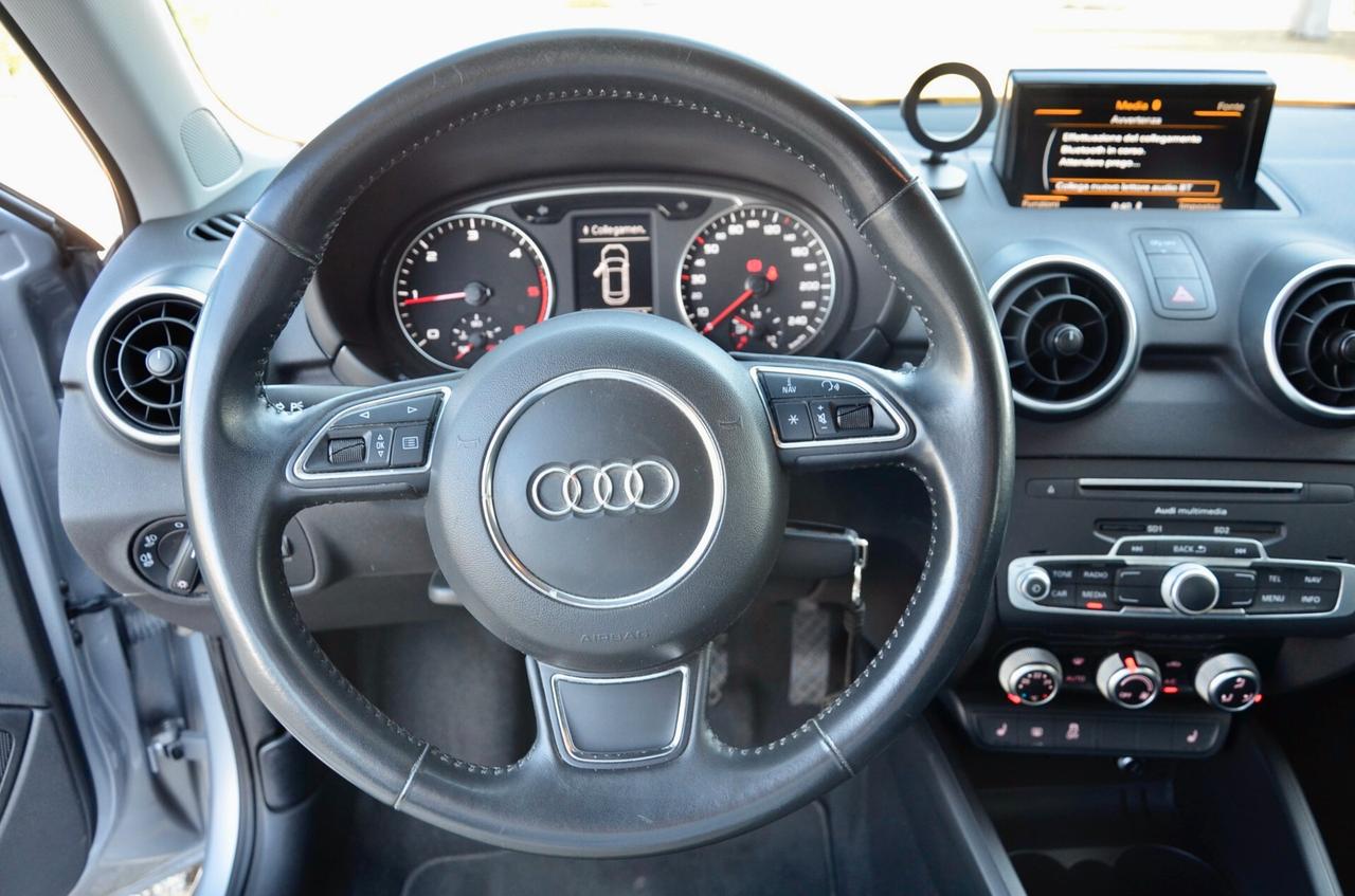 AUDI A1 SPORTBACK 1.6 TDI ADMIRED 116cv 5 PORTE, EURO 6B, KM CERTIFICATI, BICOLOR, SEDILI RISCALDATI, NAVI, PERMUTE