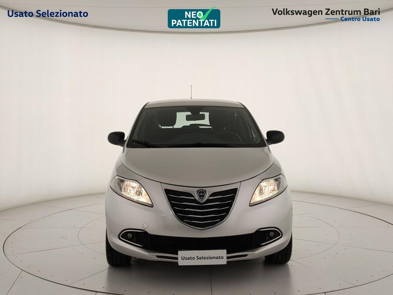 Lancia Ypsilon 0.9 t.air gold ecochic metano 80cv