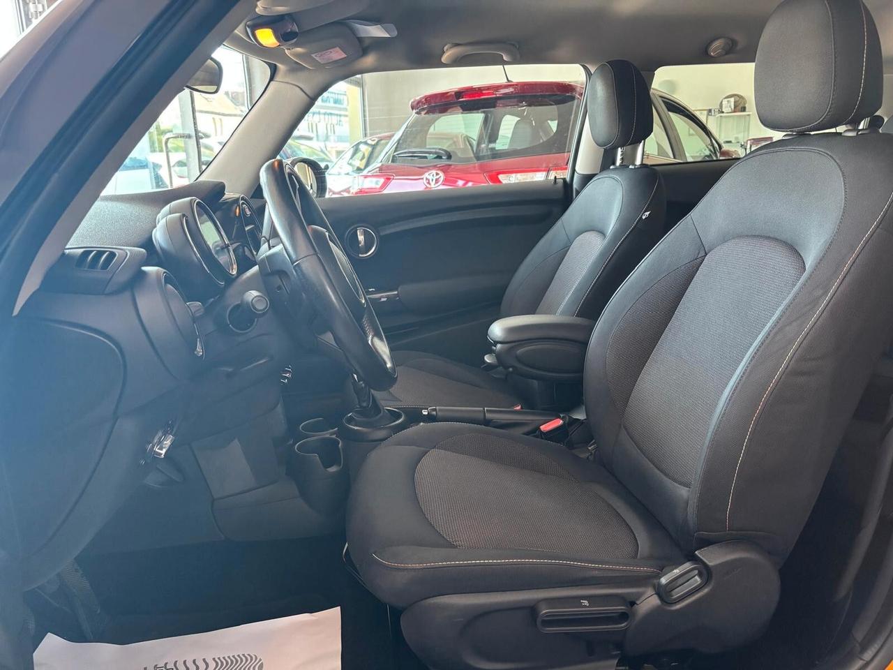 Mini One D 1.5 95 Cv anno 2015 con 217200 km OK NEOPATENTATI!