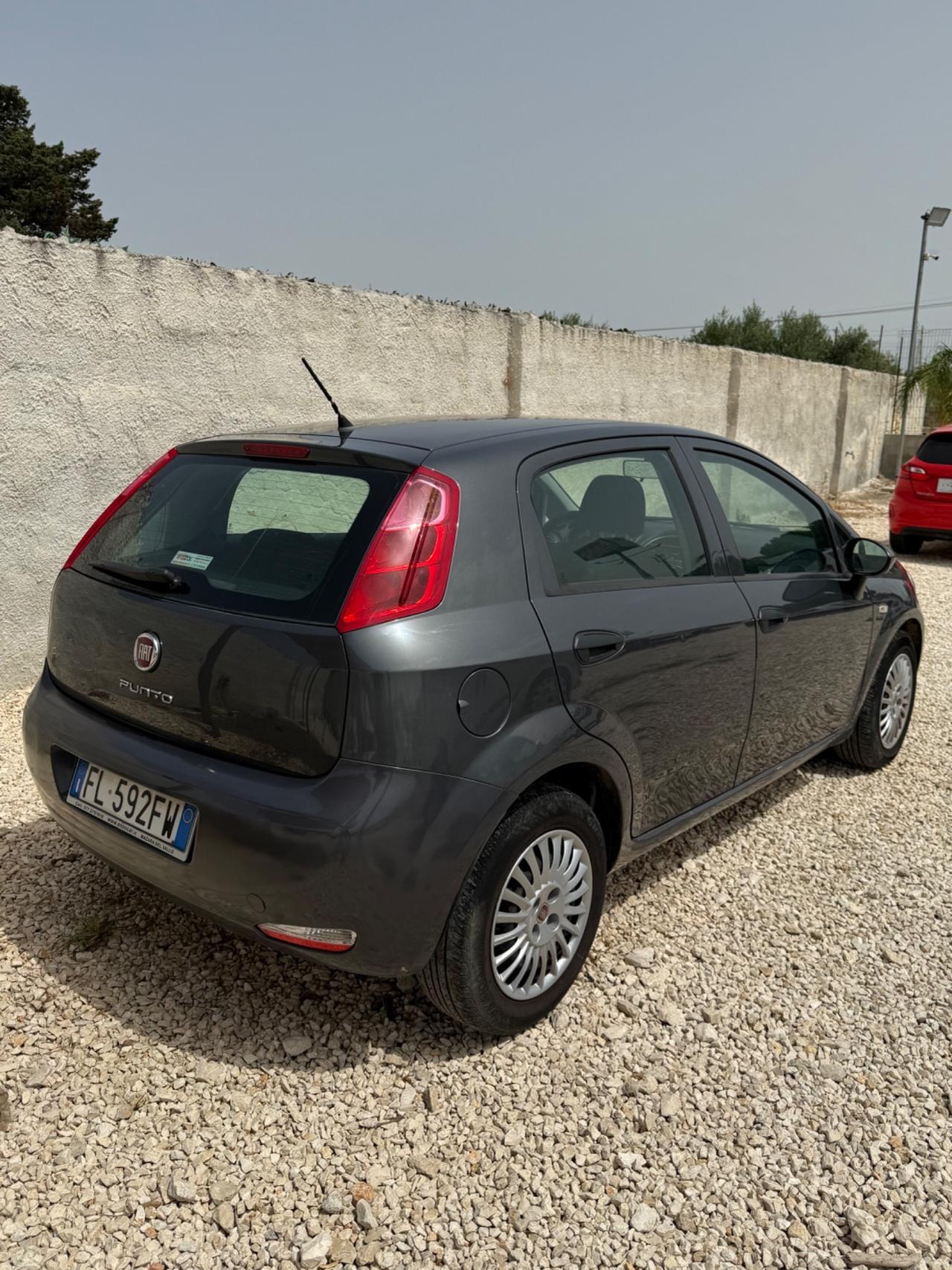 Fiat Punto 1.3 MJT II S&S 95 CV 5 porte Street