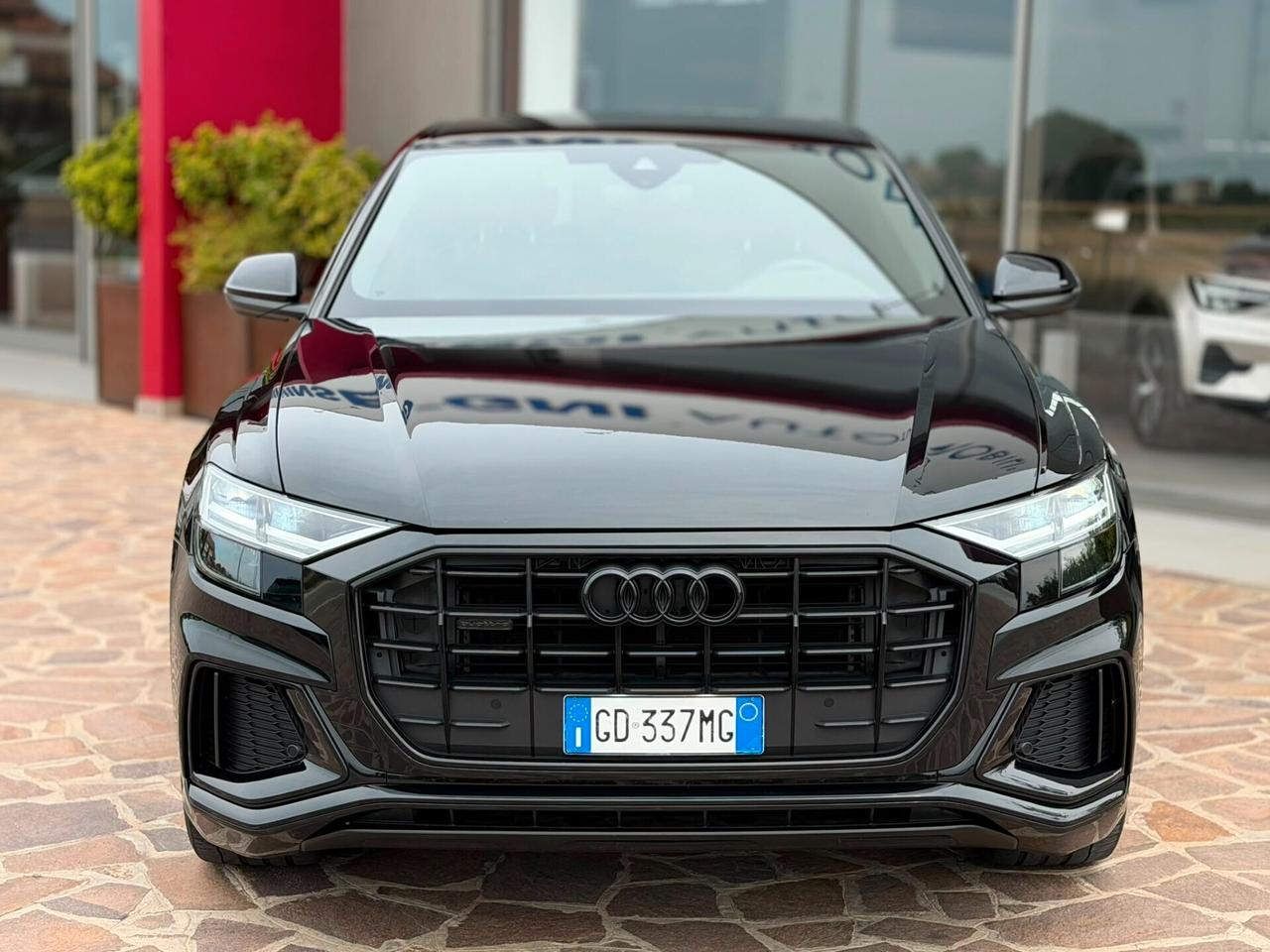Audi Q8 45 3.0 TDI MHEV 231 CV quattro tiptronic s-line black edition