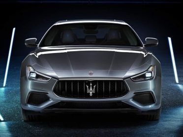 Maserati Ghibli L4 330 CV MHEV Granlusso INTERNO ROSSO CARTIER
