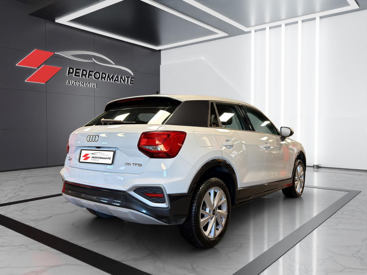 Audi Q2 35 1.5 tfsi Business Advanced s-tronic
