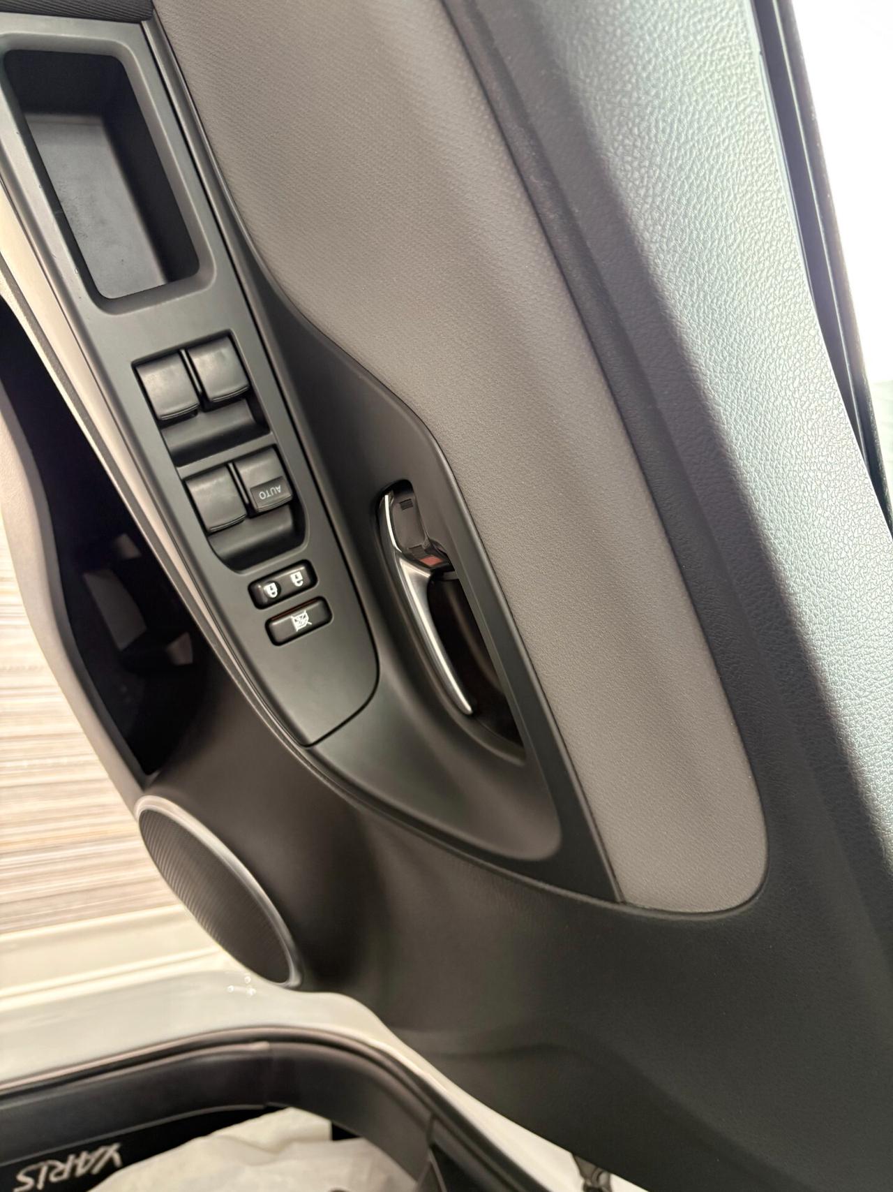 Toyota Yaris 1.5 Hybrid 100cv 5p Active ITALIANA