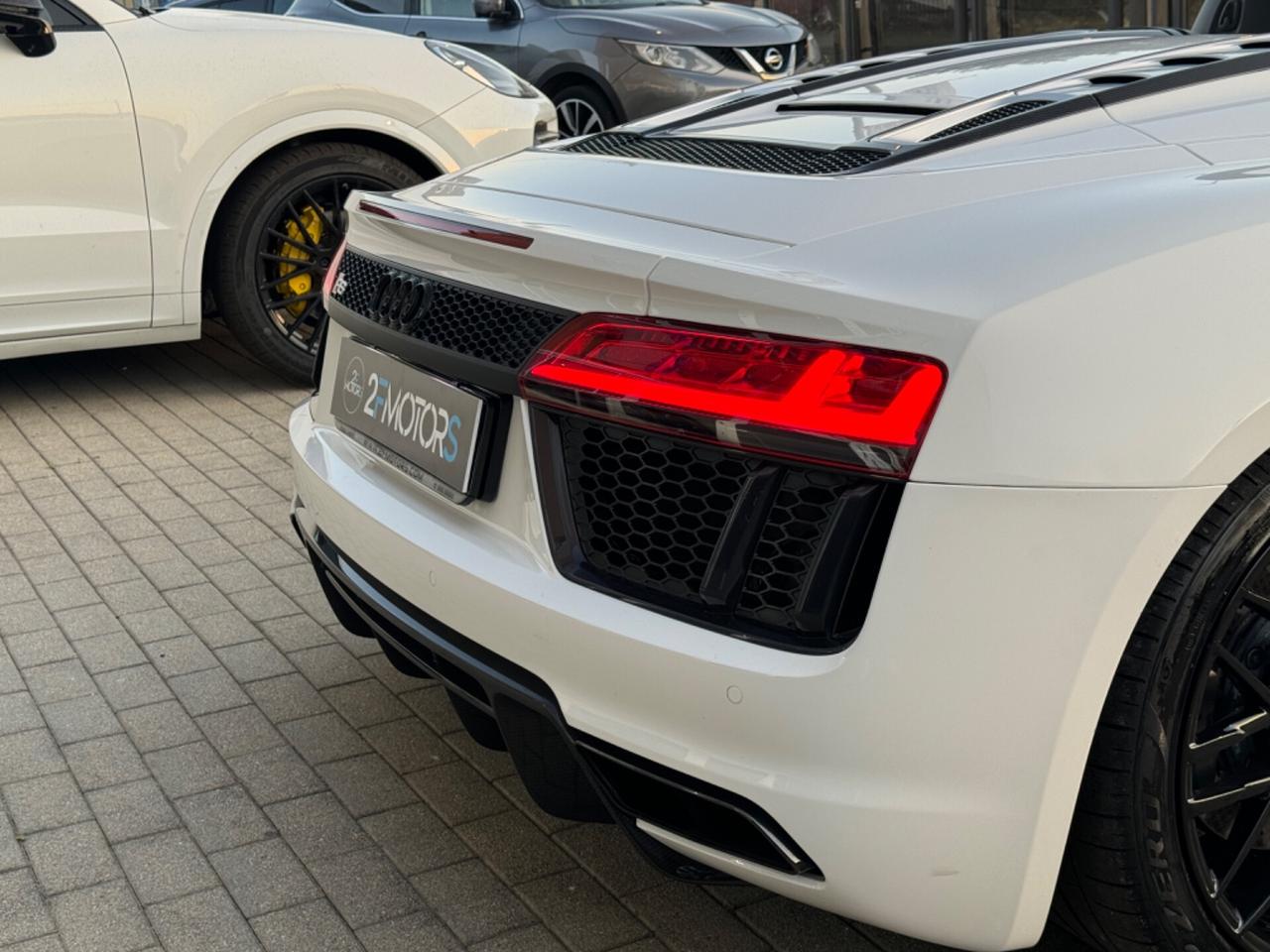 Audi R8 Spyder 5.2 V10 fsi quattro 540cv s-tronic