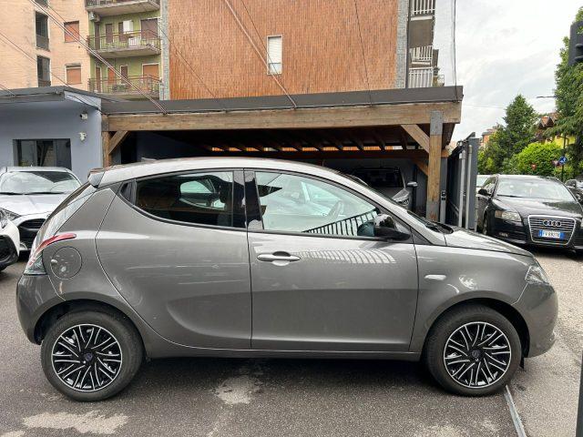 LANCIA Ypsilon 1.0 FireFly 5 porte Hybrid Gold *PREZZO PROMO*