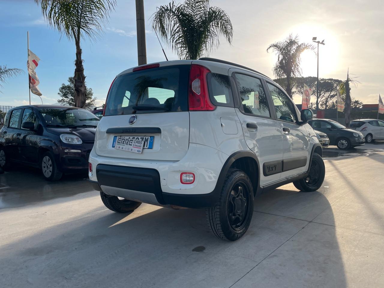 FIAT PANDA ANNO 2019 4x4 900 BENZINA *GRANDINATA