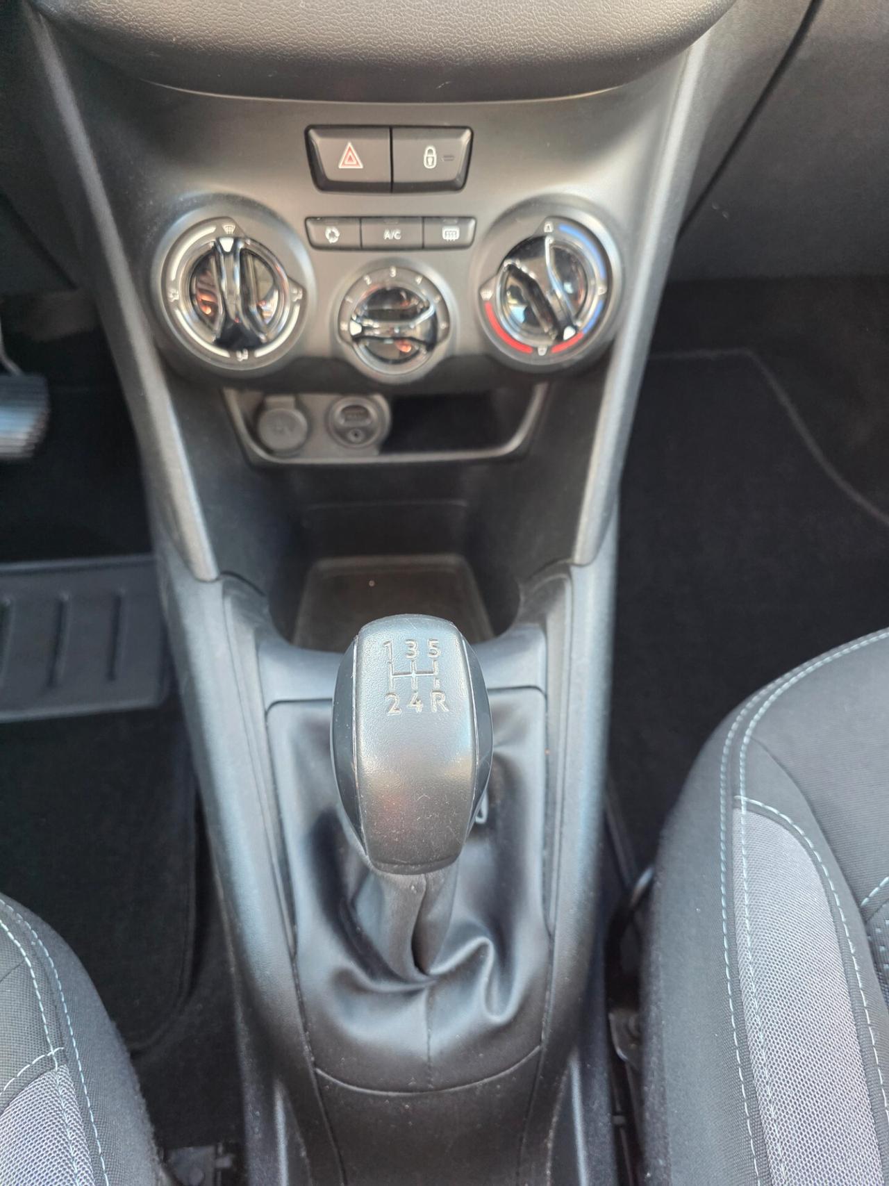 Peugeot 208 1.4 HDi 68 CV 5 porte Active