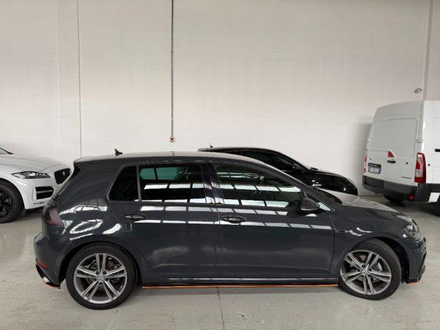 VOLKSWAGEN Golf 1.5 TSI ACT Sport R-LINE